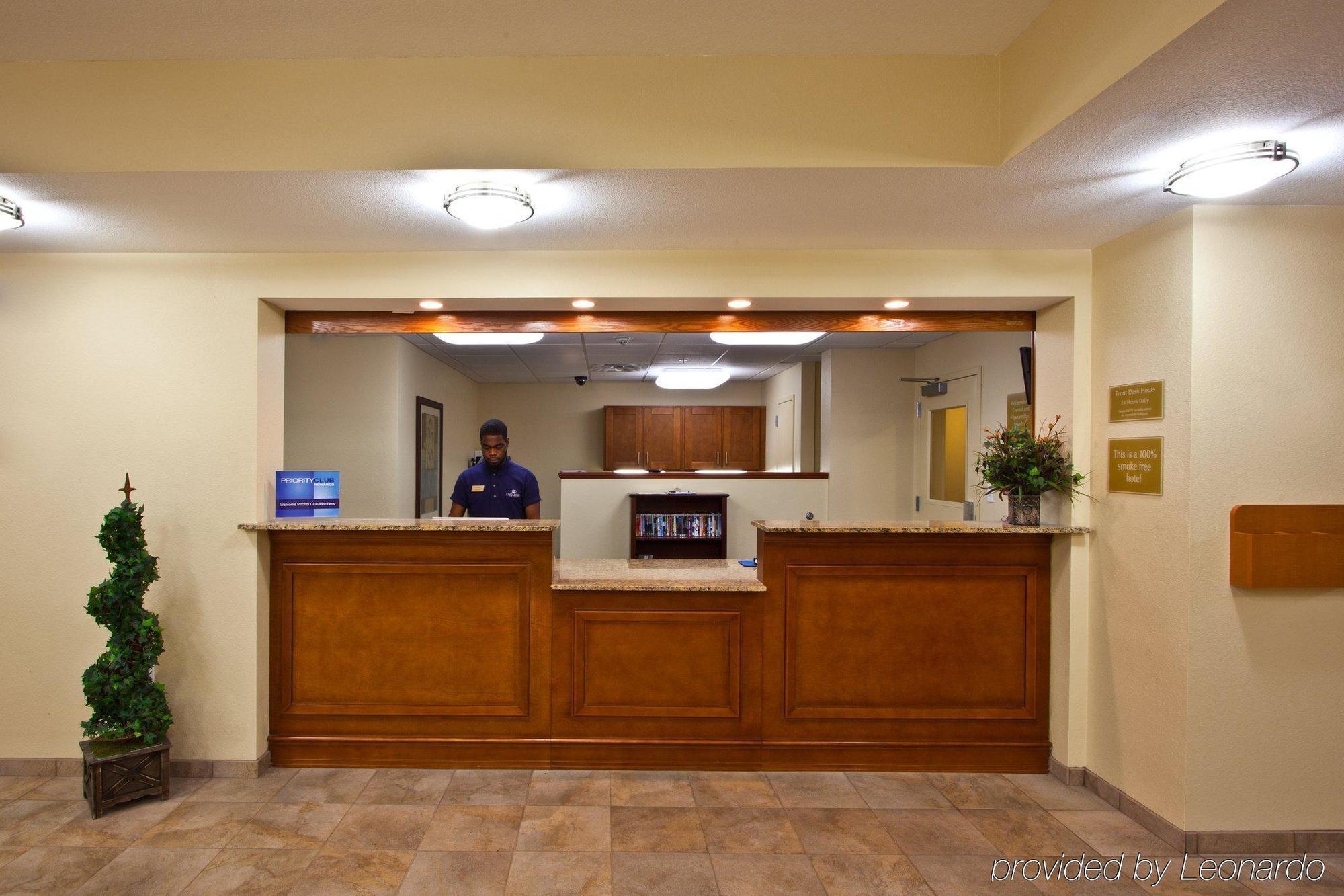 Candlewood Suites Tallahassee By Ihg Интериор снимка